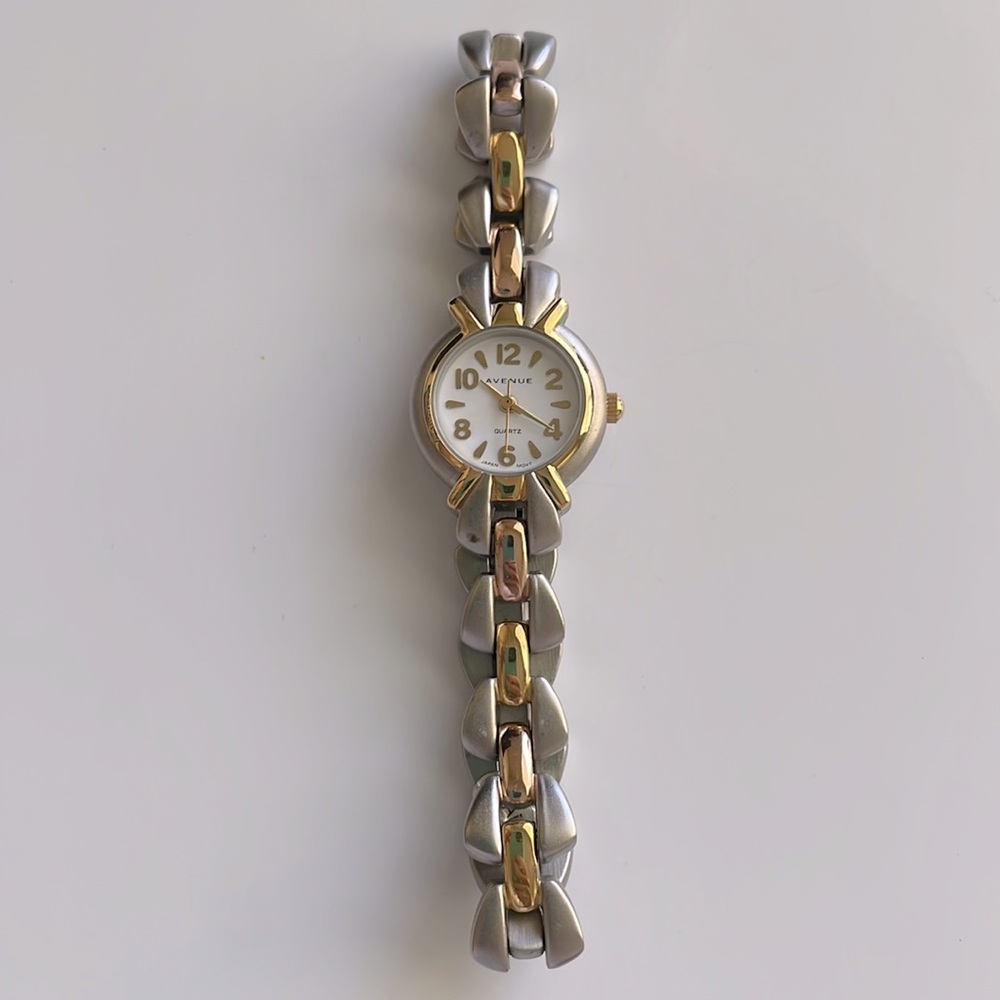 Avenue vintage quartz watch In multicolored metal